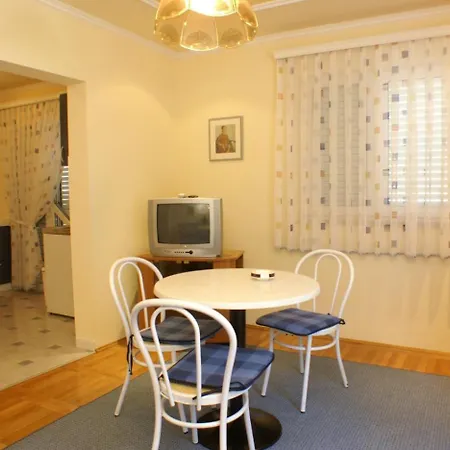 Apartment By The Sea Podgora, Makarska - 4330 *